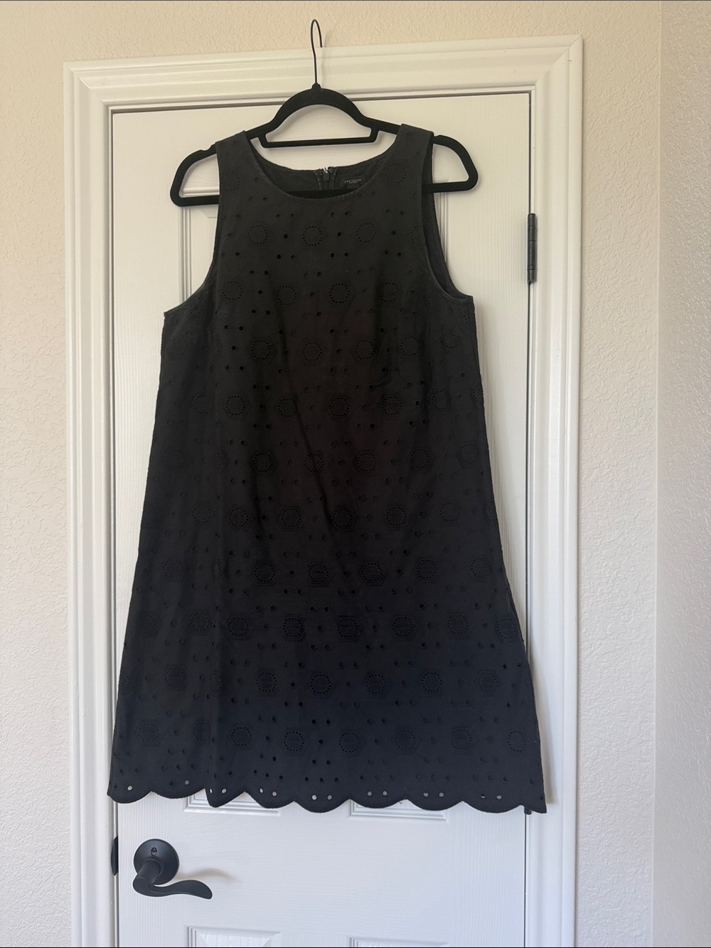 Ann Taylor Factory Black Sleeveless Eyelet Shift Dress, Size 12